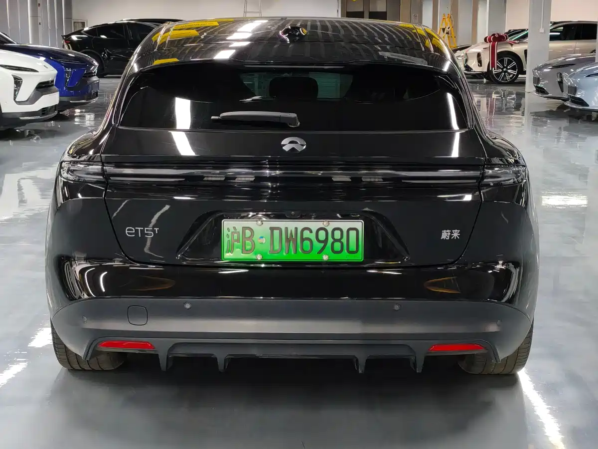 NIO NIO ET5T