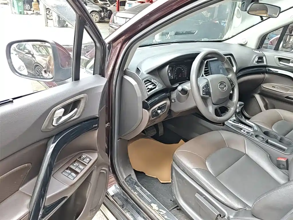 GAC Trumpchi Trumpchi GS4 2016 235T G-DCT Elite Edition фото 16