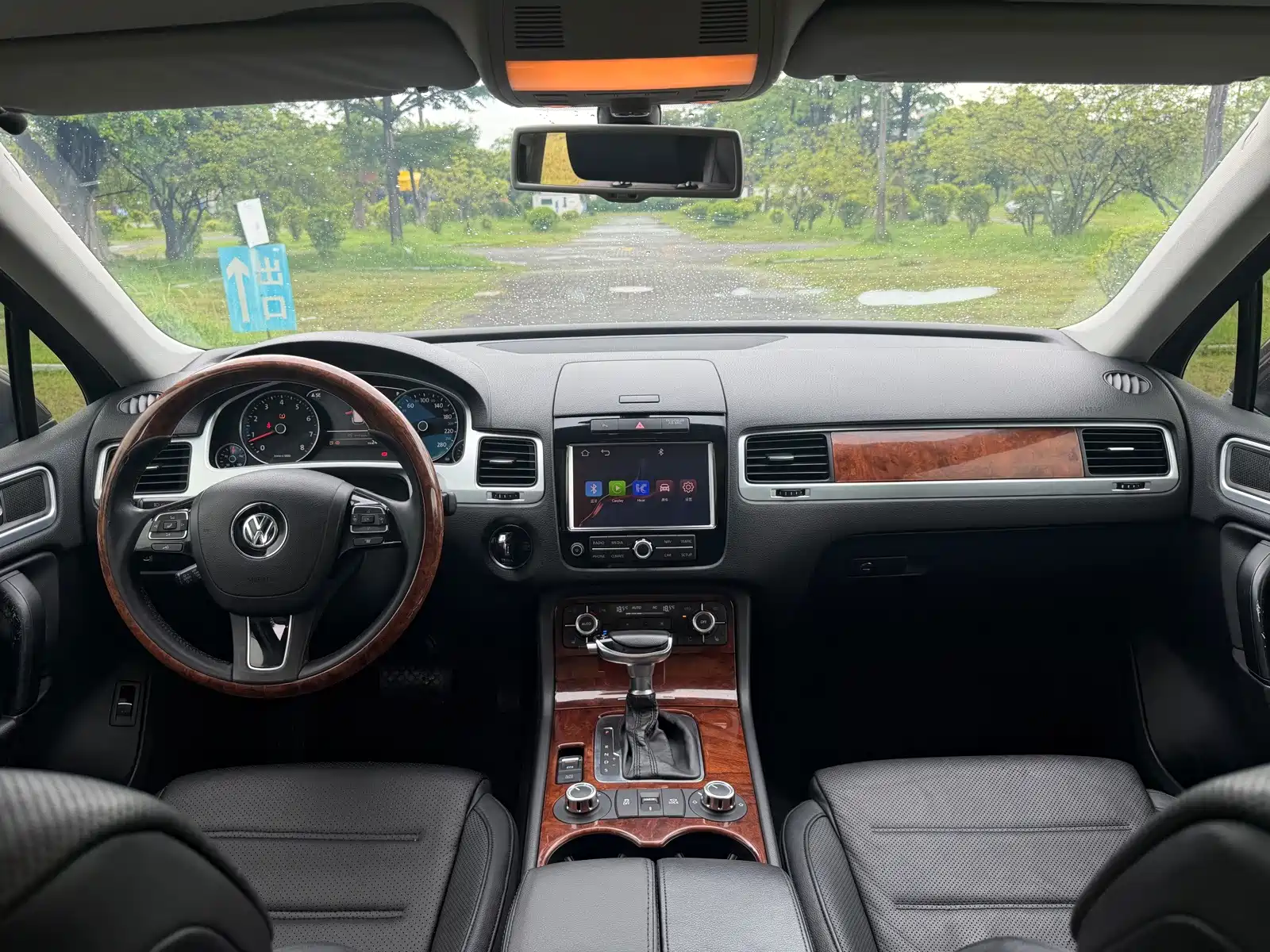 Фото 12 - Volkswagen Touareg