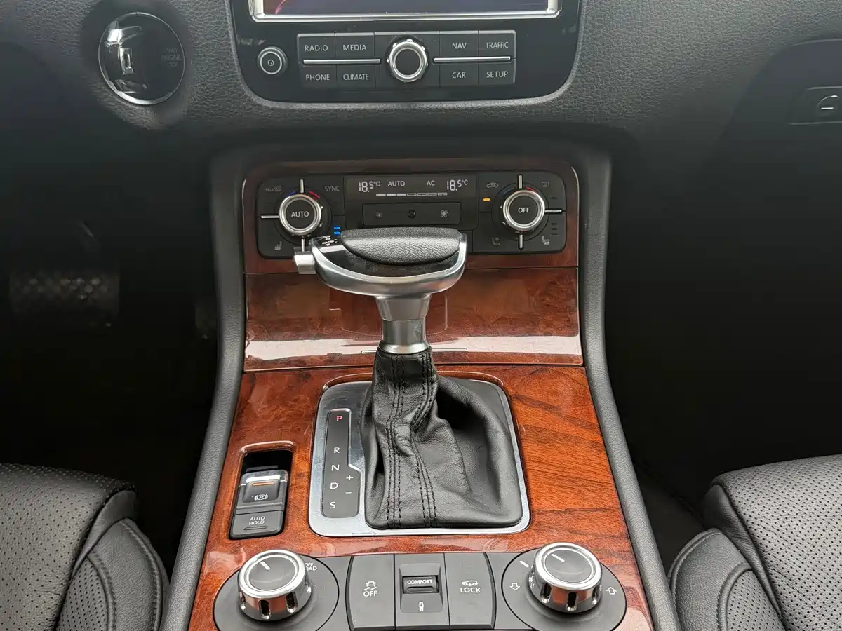 Фото 15 - Volkswagen Touareg