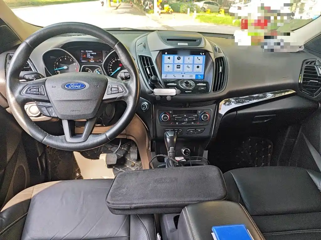 Photo 6 - Ford Kuga