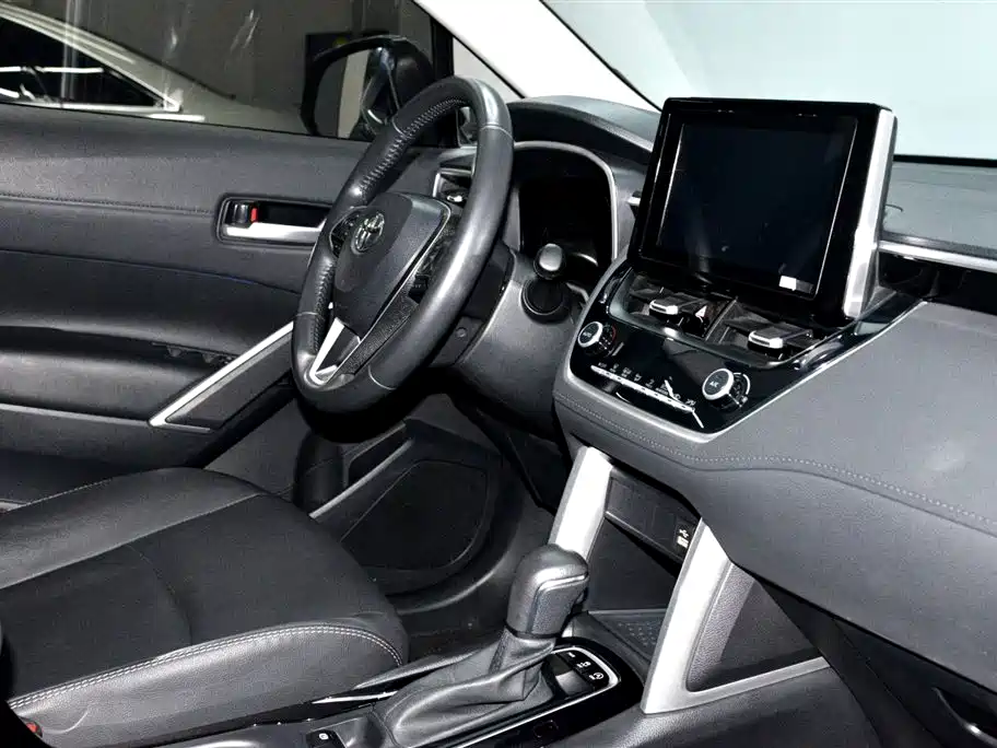 Toyota Corolla Cross 2022 2.0L Flagship Edition фото 16