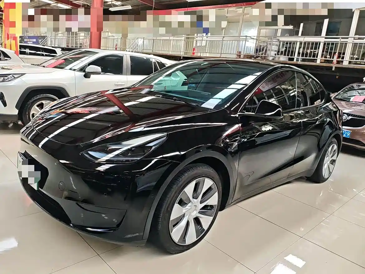 Tesla Model Y 2022