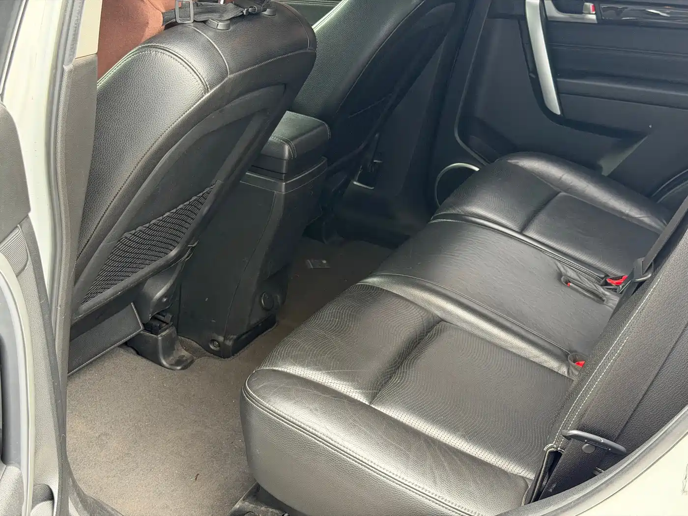 Chevrolet Captiva 2013 2014 2.4L 2WD Urban 7-seater