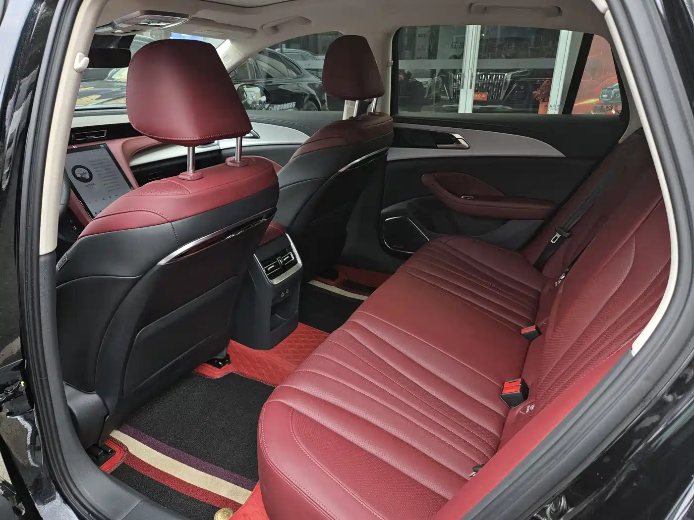 Hongqi H5 2025 2.0T Automatic Flag Celebration 500,000 Units Anniversary Edition фото 10