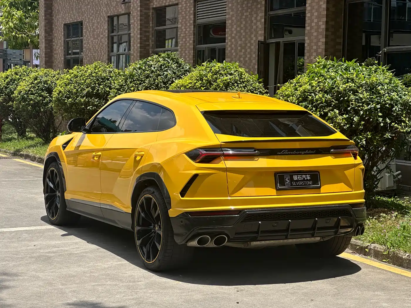 Lamborghini Urus 2021 4.0T V8 фото 3