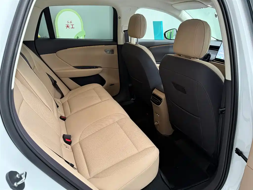 Hongqi HONGQI TIANGONG 06