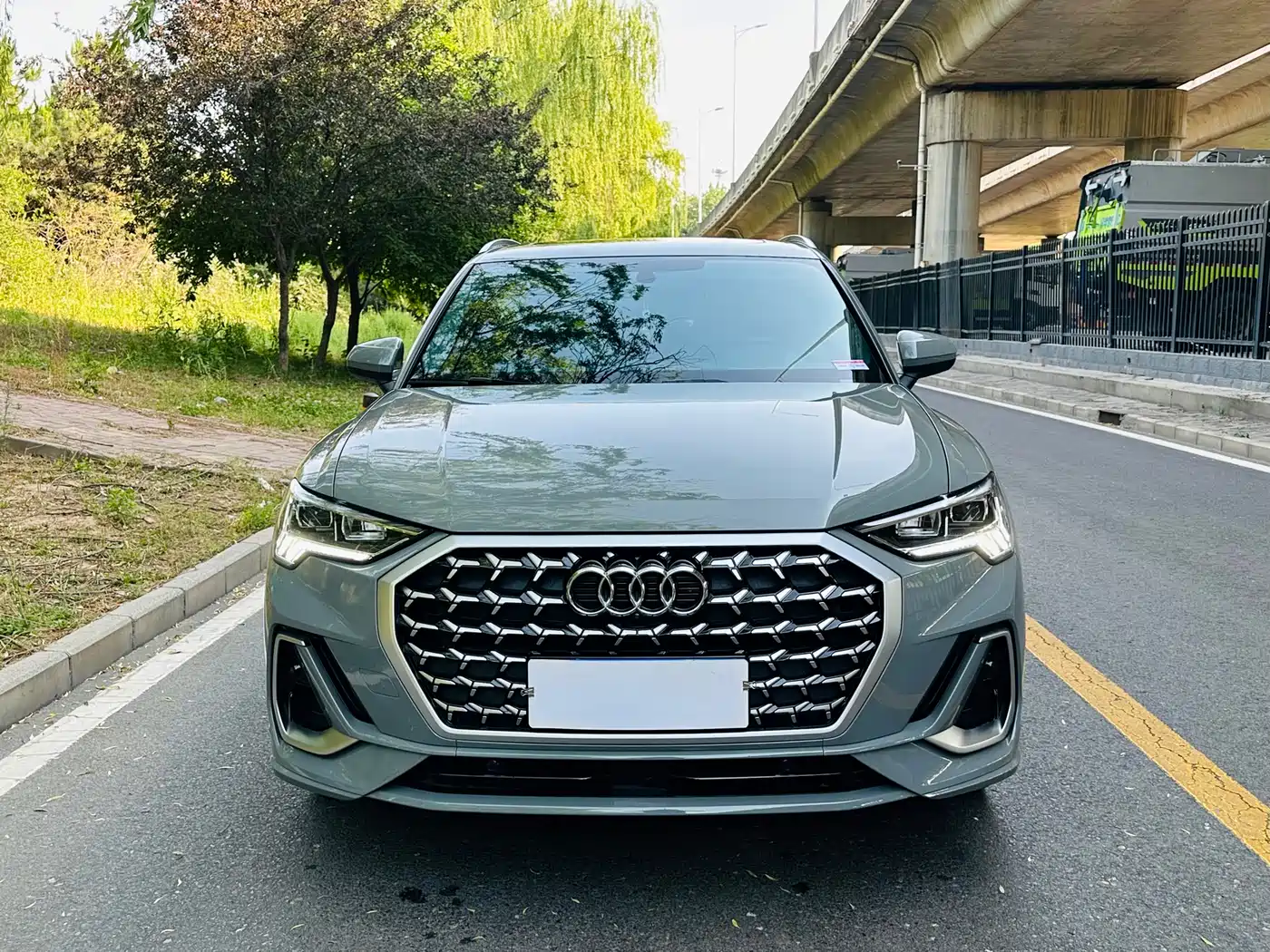Audi Q3 2024 35 TFSI Fashion Sport фото 2