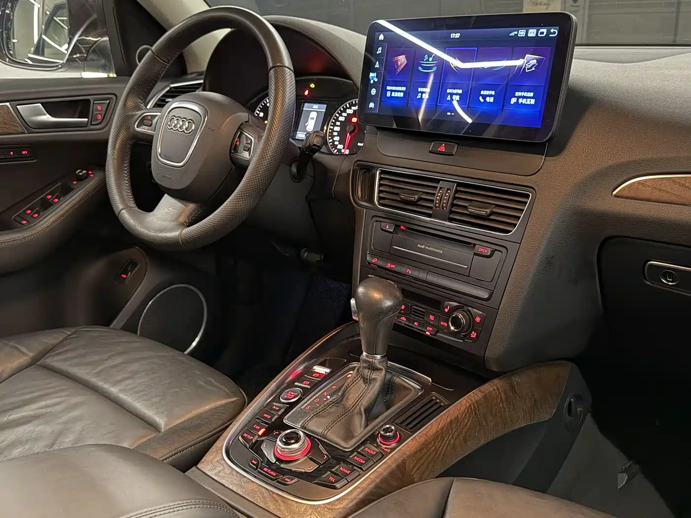 Audi Q5 (Import) 2010 3.2FSI Off-road Edition фото 10