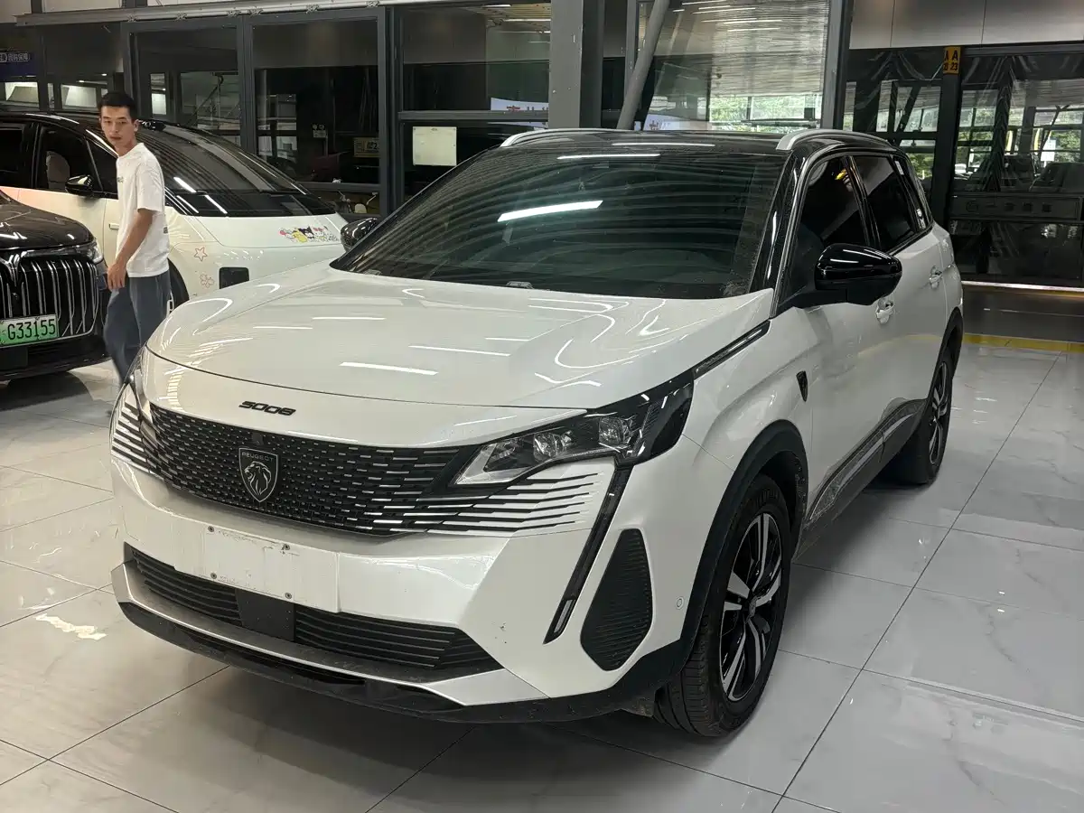Peugeot 5008