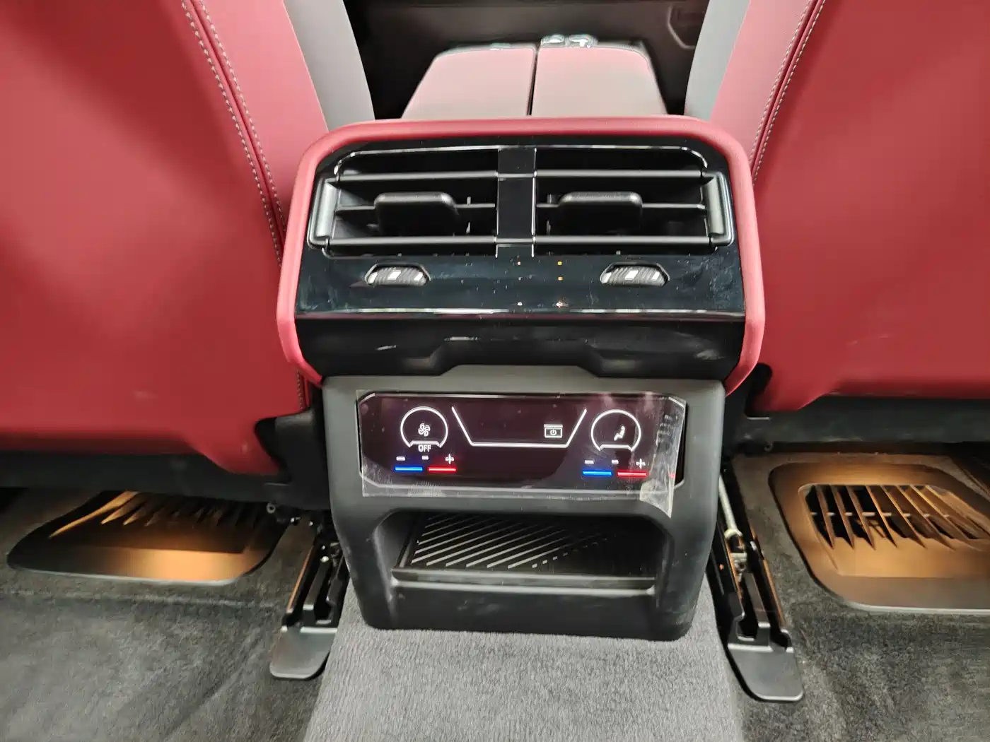 BMW 5 Series 2025 530Li Premium M Sport Package фото 13
