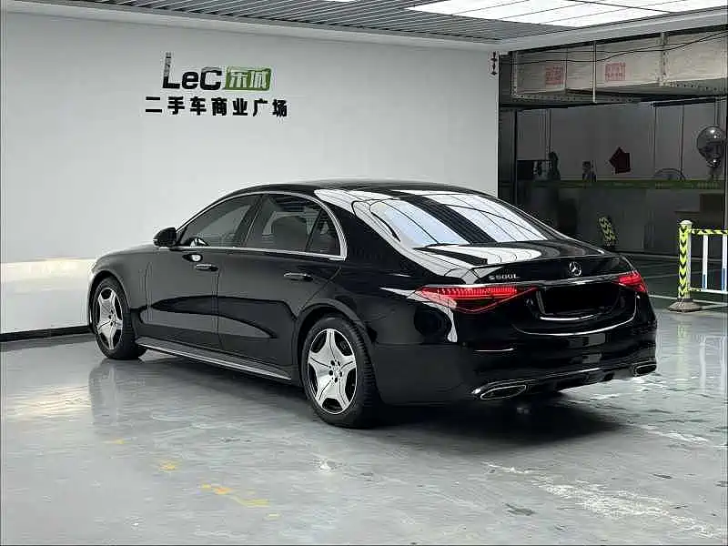 Фото 5 - Mercedes-Benz S-Class