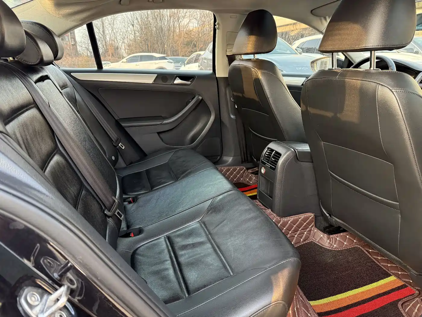 Volkswagen Sagitar 2014 Facelift 1.6L Automatic Comfort фото 5