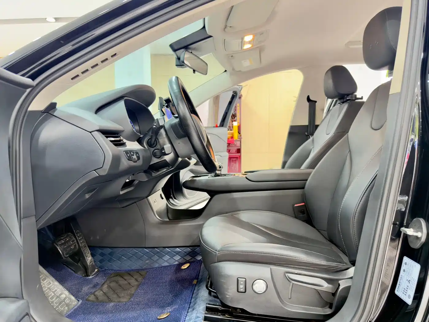 Hongqi E-QM5 2024 560km PLUS фото 10