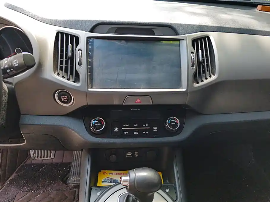 Kia Sportage 2016 2.0L Automatic 2WD DLX фото 13