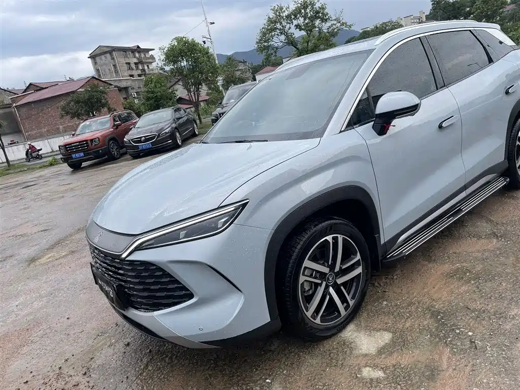 BYD Song L DM-i 2024 75km Leading Edition