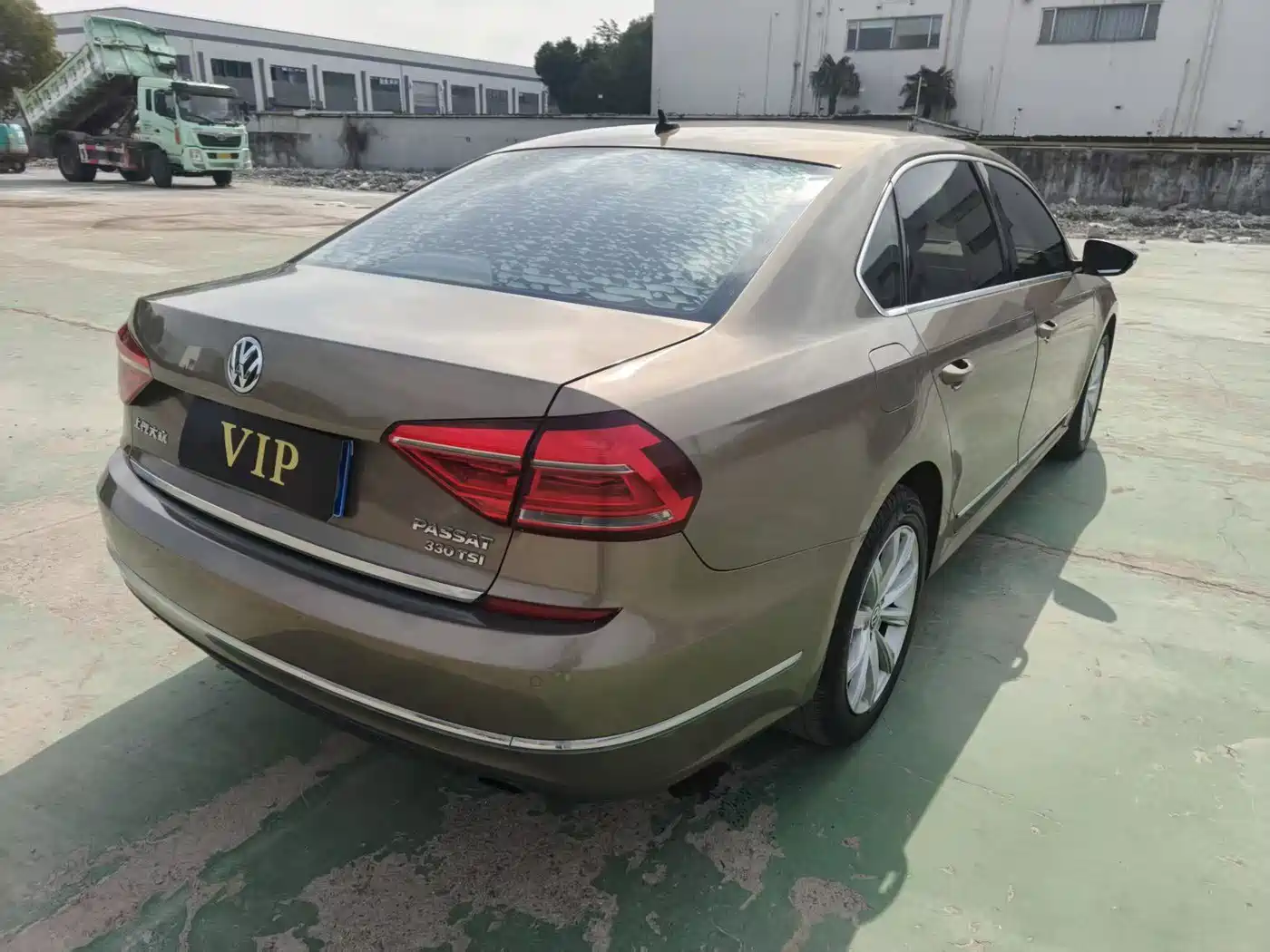 Volkswagen Passat 2016 330TSI DSG Honor Edition фото 8