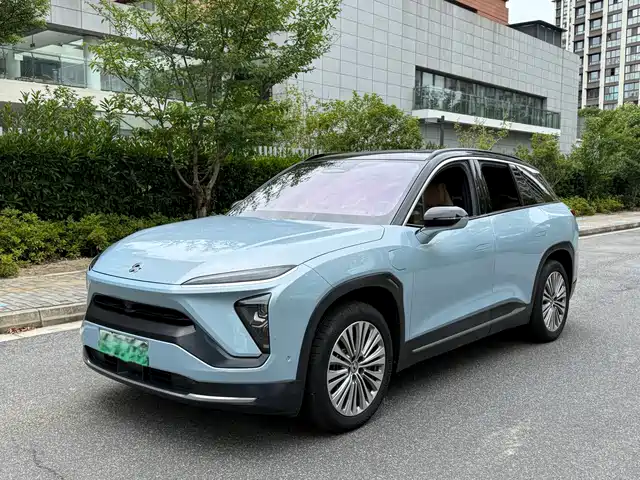 NIO ES6 2020