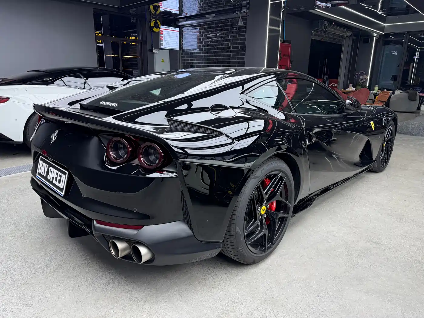 Ferrari 812 2017 6.5L Superfast фото 8