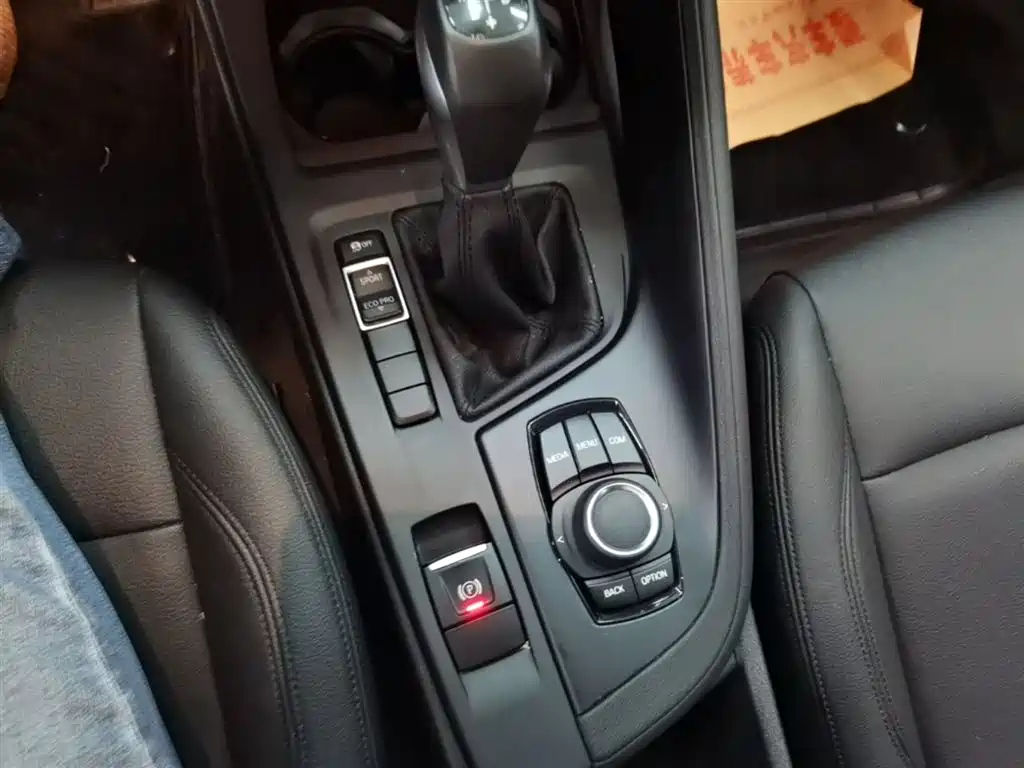 BMW X1 2019 sDrive20Li Leading Model фото 14