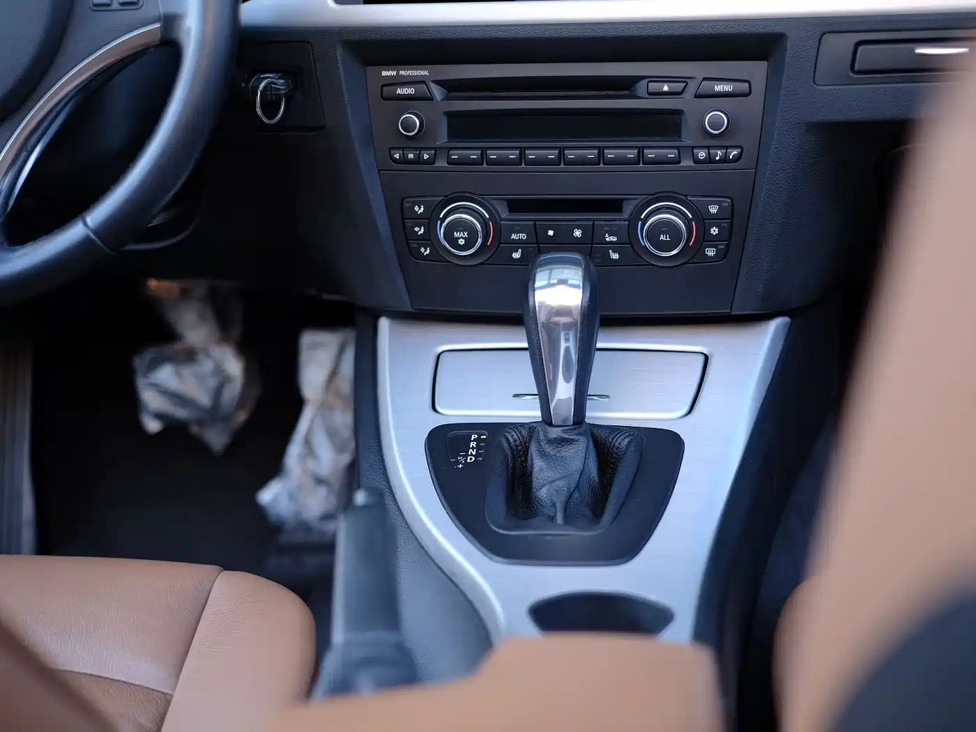 BMW 3 Series (Import) 2011 325i Convertible Coupe фото 33