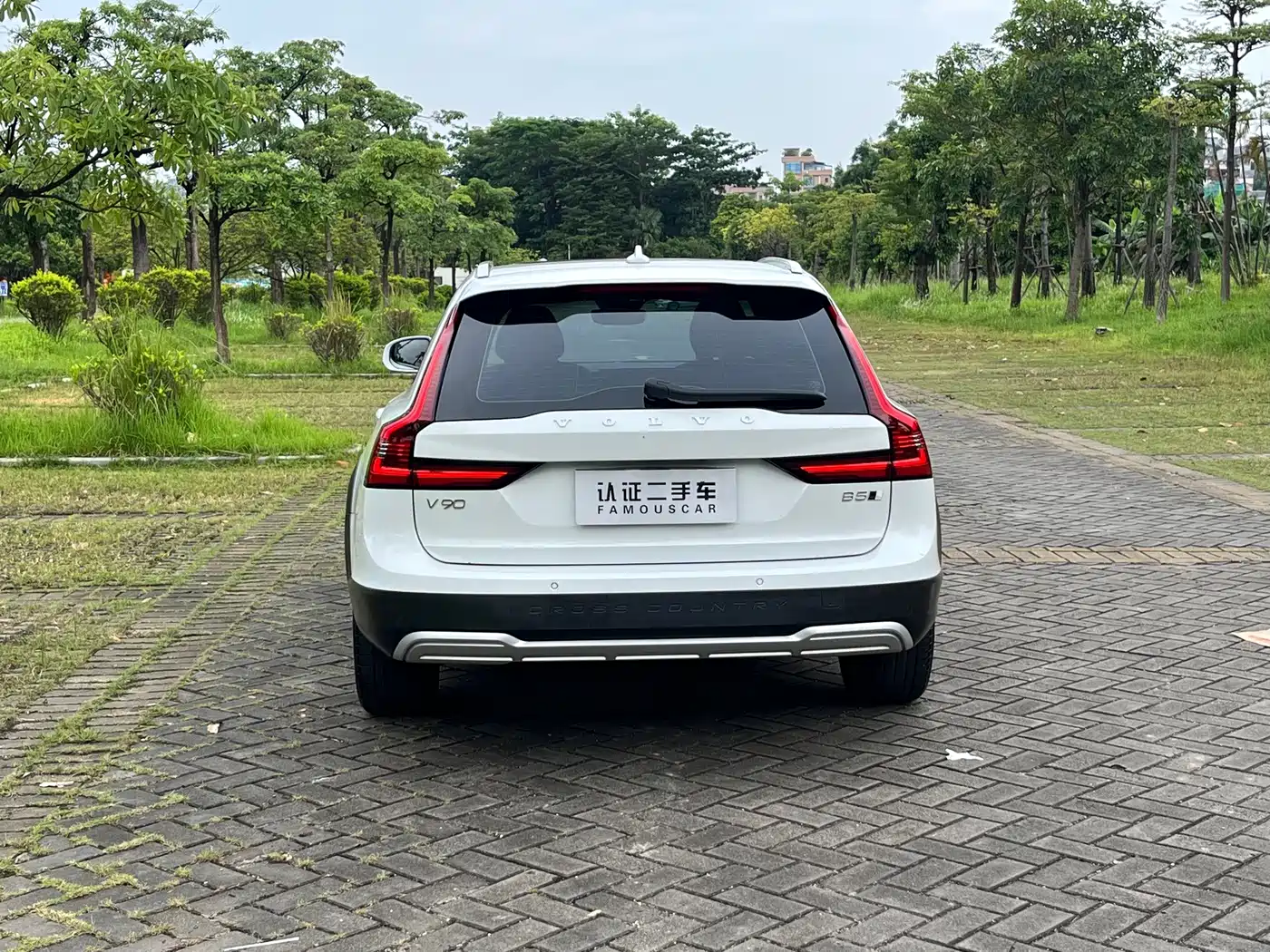 Volvo V90 2022 2022 Cross Country B5 AWD Momentum