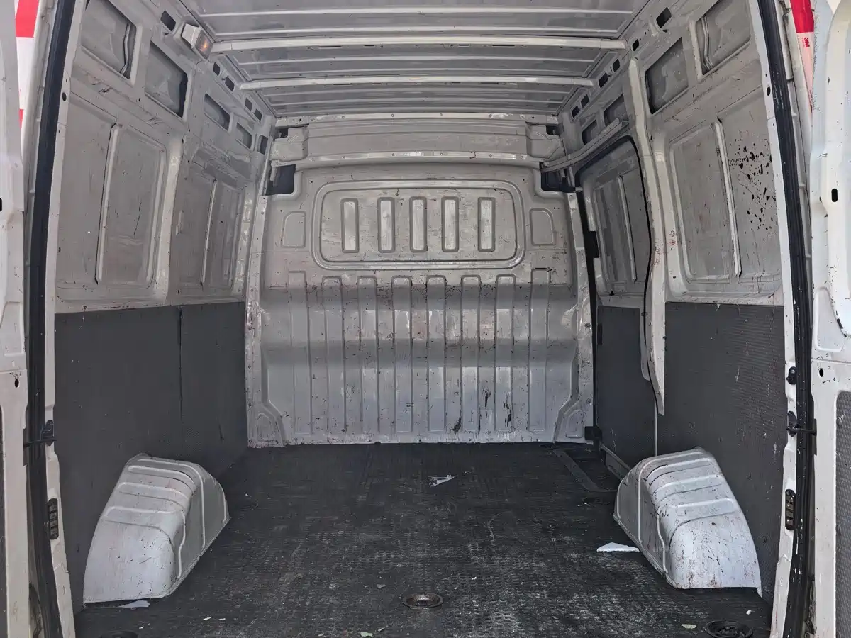 SAIC MAXUS XINTU V80