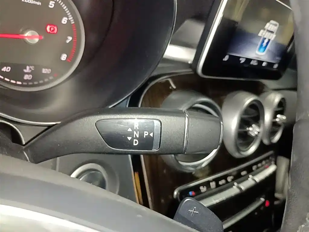 Mercedes-Benz GLC 2019 Facelift GLC 260 L 4MATIC Luxury фото 14