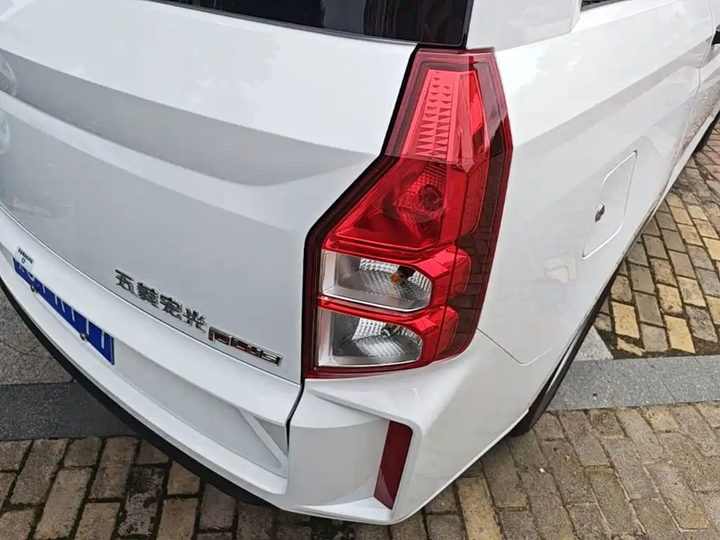 Wuling Motors Wuling Hongguang PLUS 2026 2020 1.5L Manual Standard 5-seater