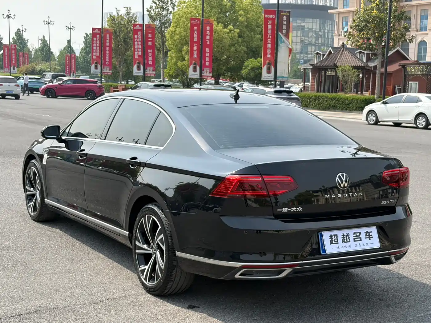Volkswagen Magotan 2021 330TSI DSG 30th Anniversary Edition фото 16