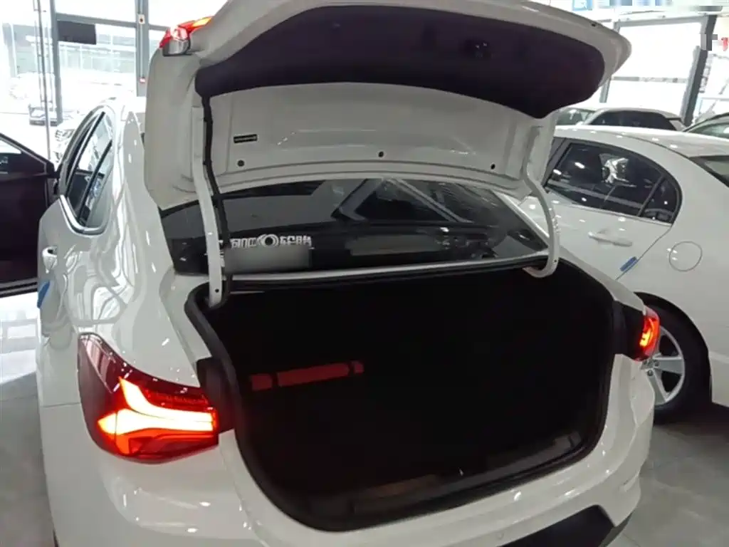 Chevrolet Cavalier 2020 Facelift Redline 325T Automatic Trend Edition фото 19