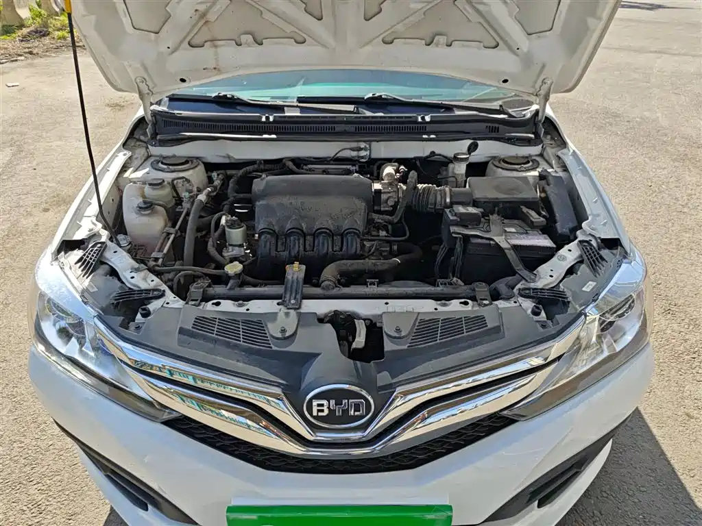 Фото 16 - BYD F3
