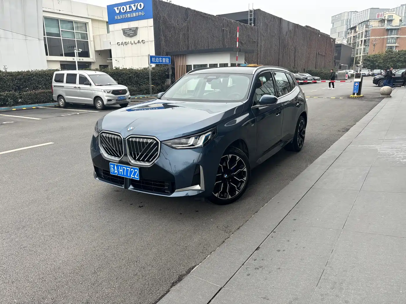 BMW X3 2025 xDrive30L Premium Model M Sport Black Package