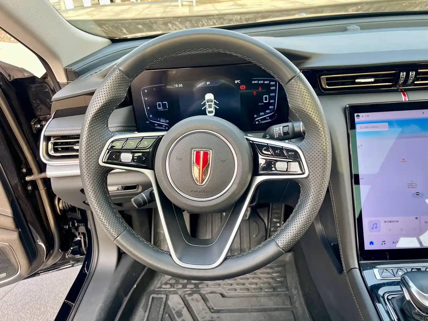 Hongqi H5 2024 1.5T DCT Smart Connect Flag Rhythm Edition фото 14
