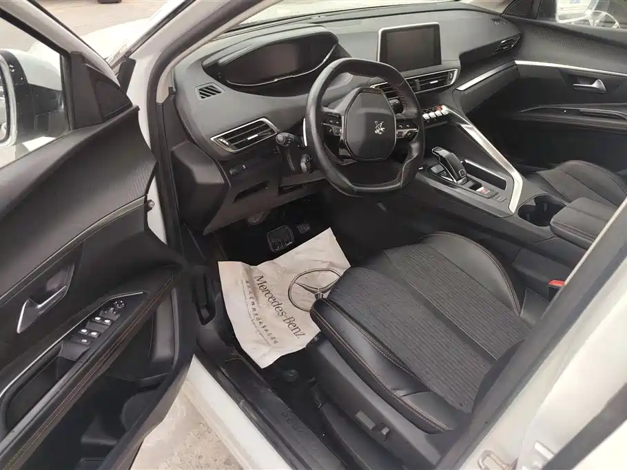 Peugeot 5008 2017 380THP 5-Seat Elite Edition фото 9