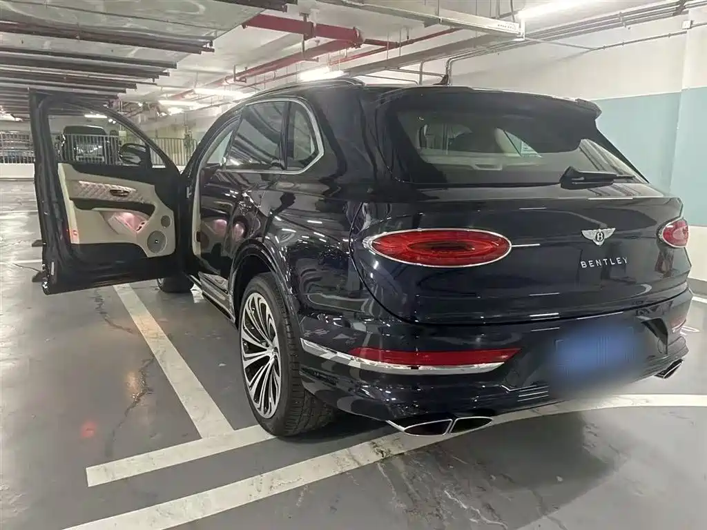 Bentley Bentayga 2021 4.0T V8 фото 4
