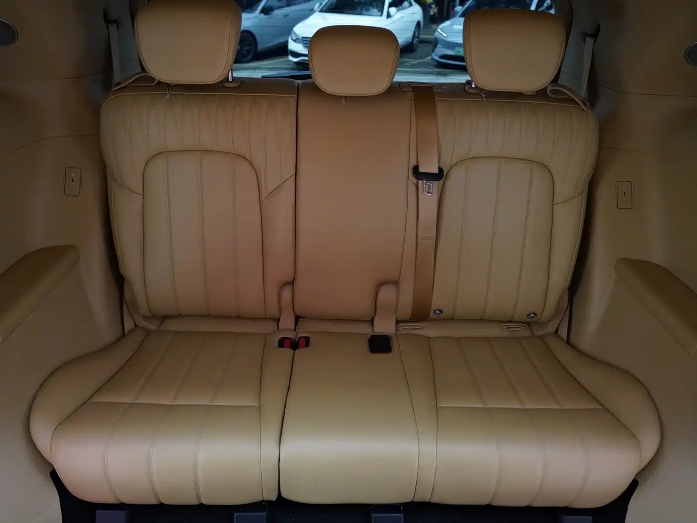 Voyah Auto Voyah Dreamer 2025 PHEV AWD Flagship Kunpeng Edition фото 21