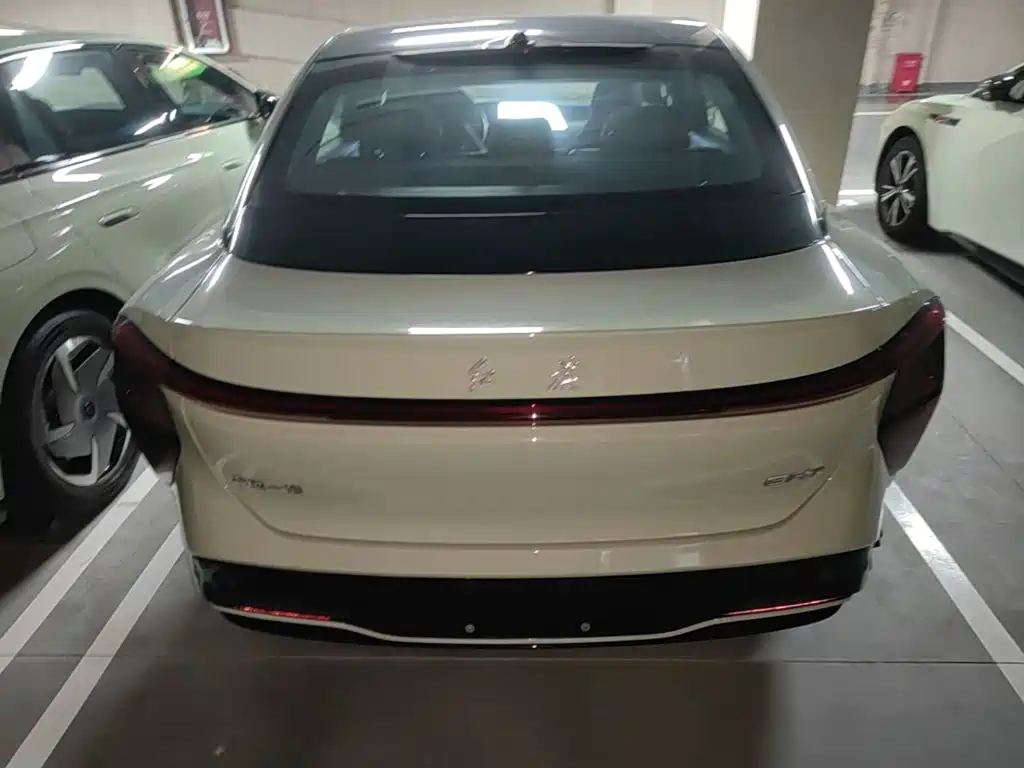 Hongqi EH7 2026 2025 690 Smart Selection Edition