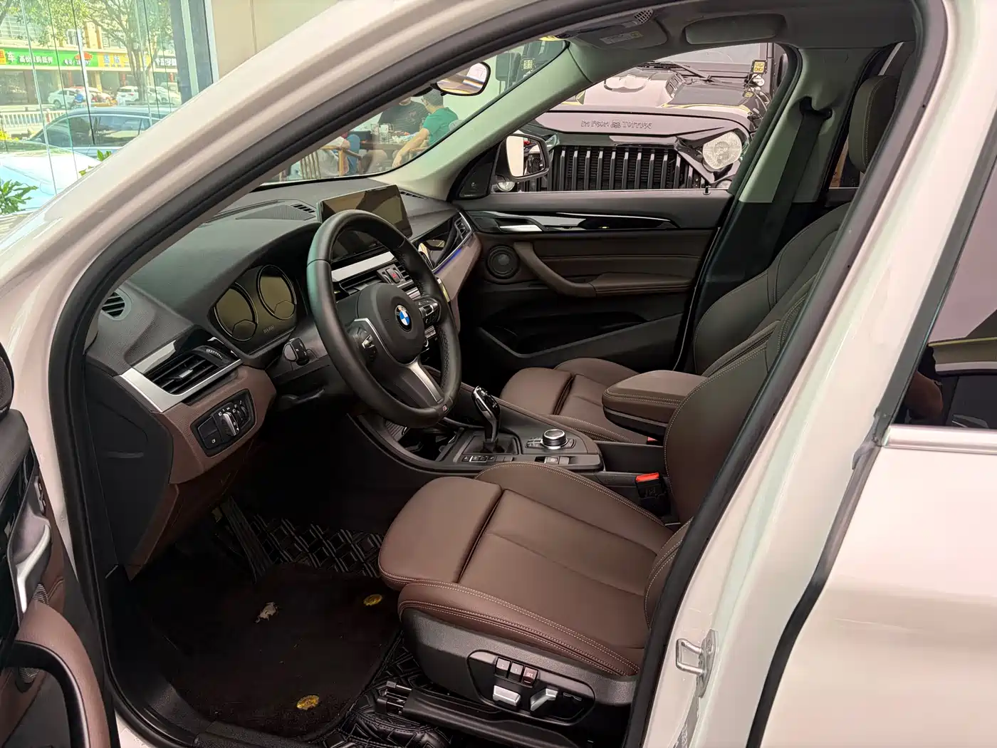 BMW X1 2022 sDrive25Li Leading фото 4