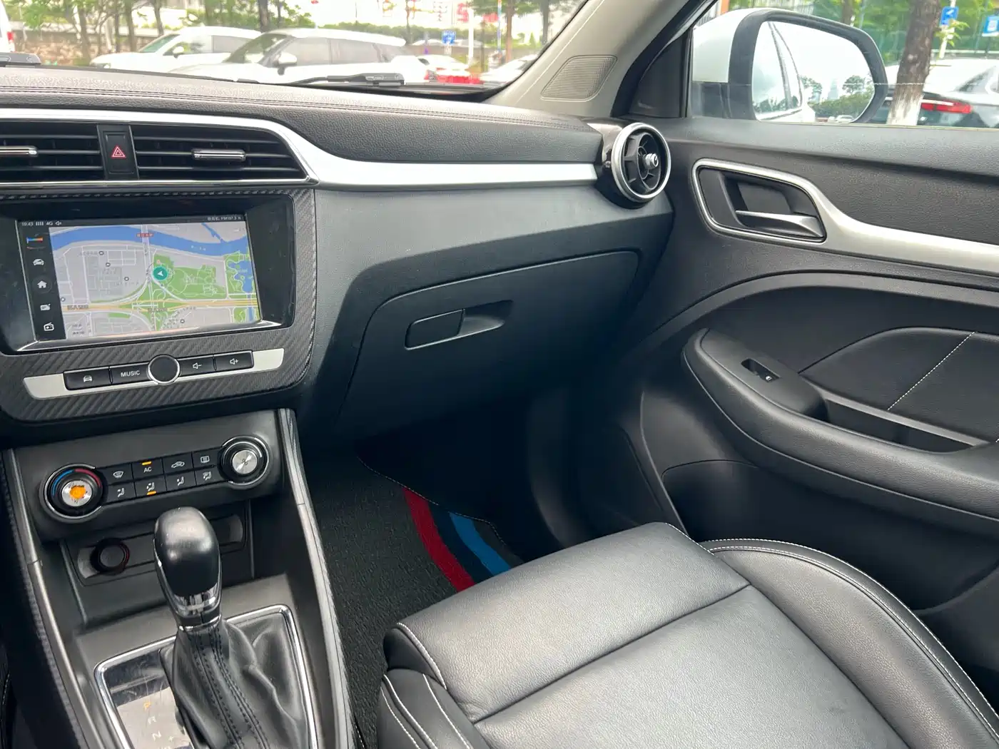 MG ZS 2017 2017 1.5L Auto Premium Internet Edition