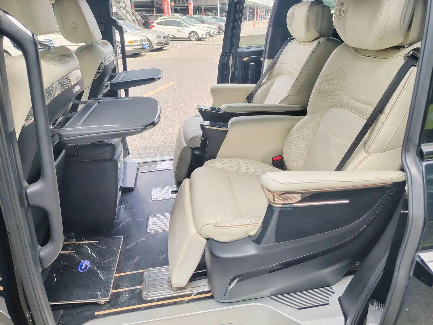 GAC Trumpchi Trumpchi M8 2023 Model Master Series 400T Flagship Edition фото 13