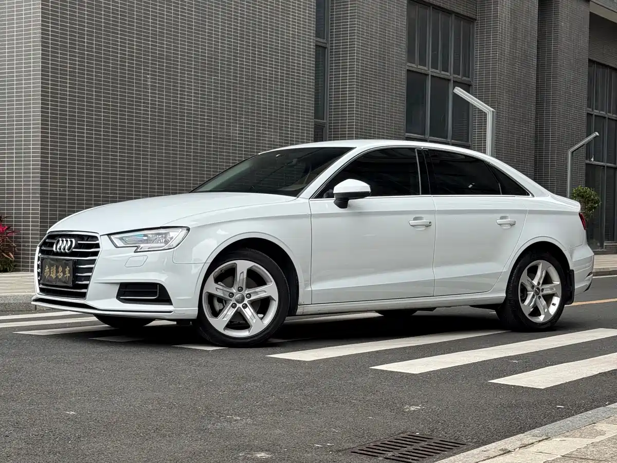 Audi A3 2019 Limousine 35 TFSI Progressive China VI фото 6