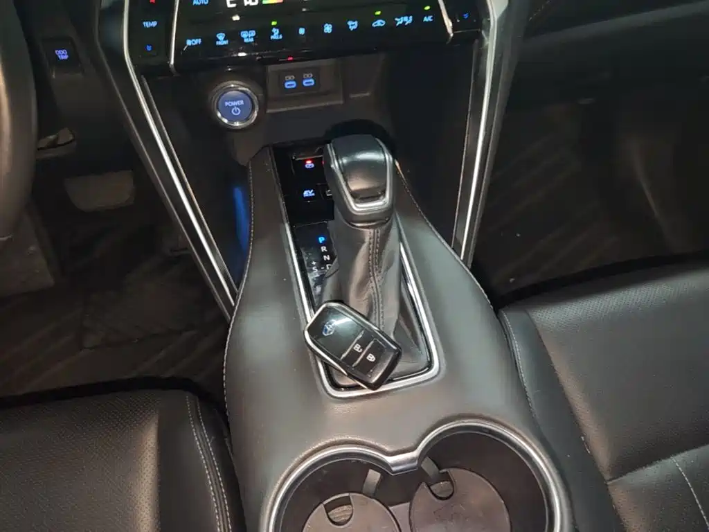 Toyota Lingfang HARRIER 2022 2022 Hybrid 2.5L CVT 2WD Luxury Edition