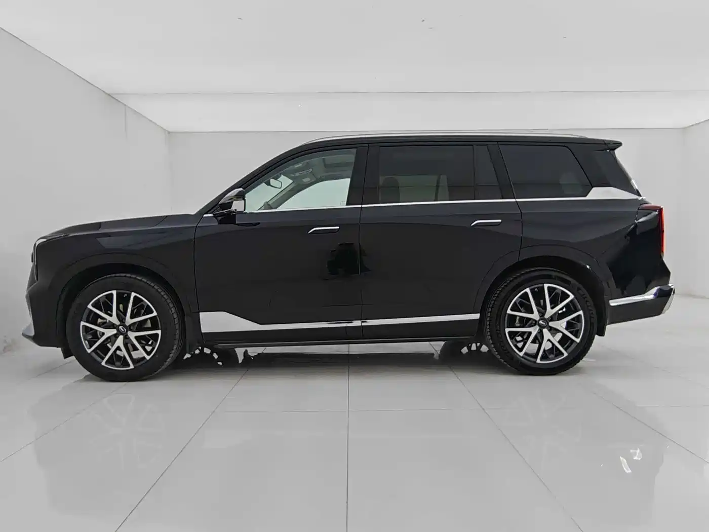 GAC Trumpchi Trumpchi GS8 2022 Pilot Series 2.0TGDI 4WD Ultimate Edition (6-Seater) фото 8