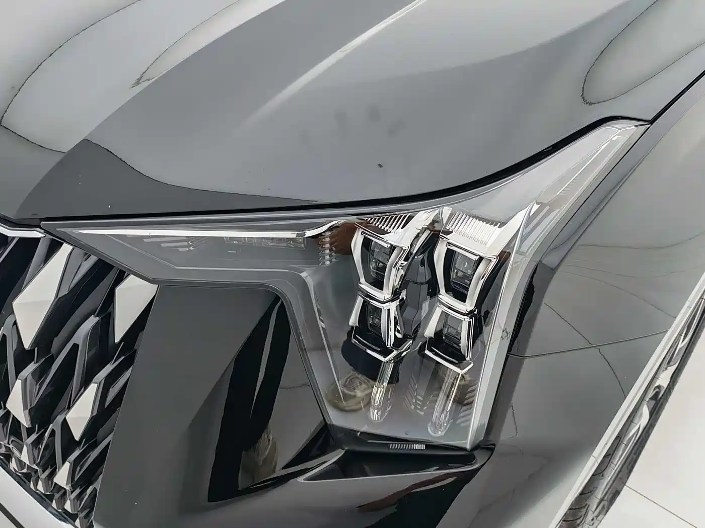 GAC Trumpchi Trumpchi GS8 2022 Pilot Series 2.0TGDI 4WD Ultimate Edition (6-Seater) фото 9