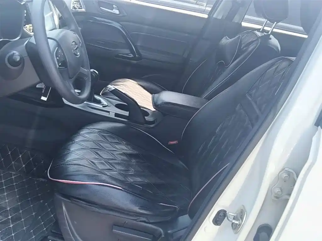 GAC Trumpchi Trumpchi GS4 2017 200T Manual 2WD Elite фото 15