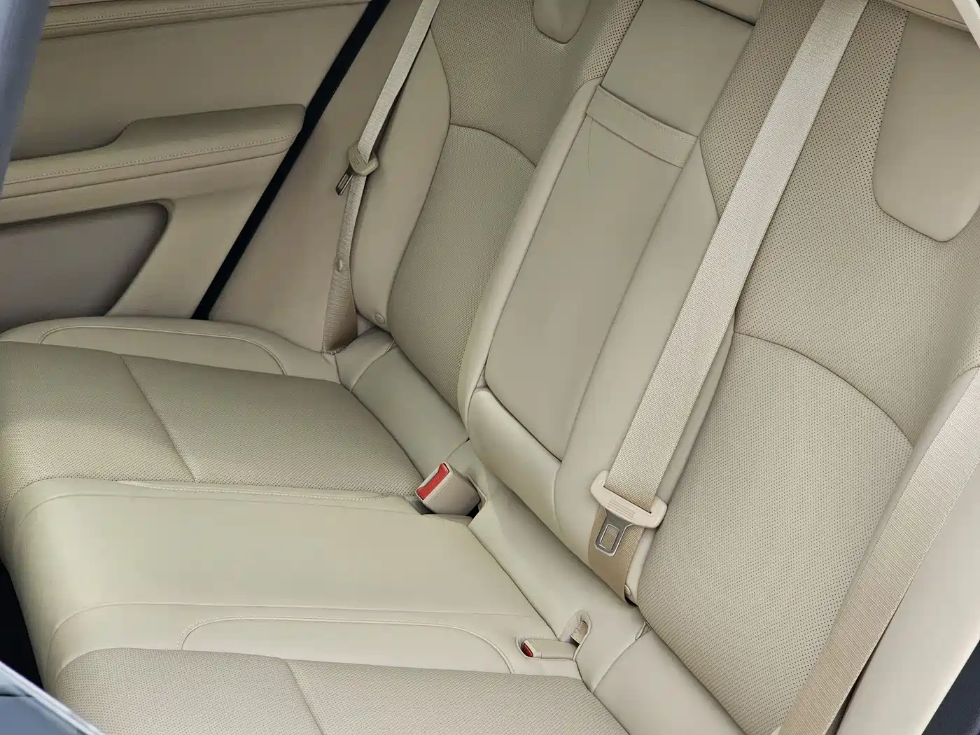 AITO Wenjie AITO M5 2025 Extended Range Ultra AWD фото 19