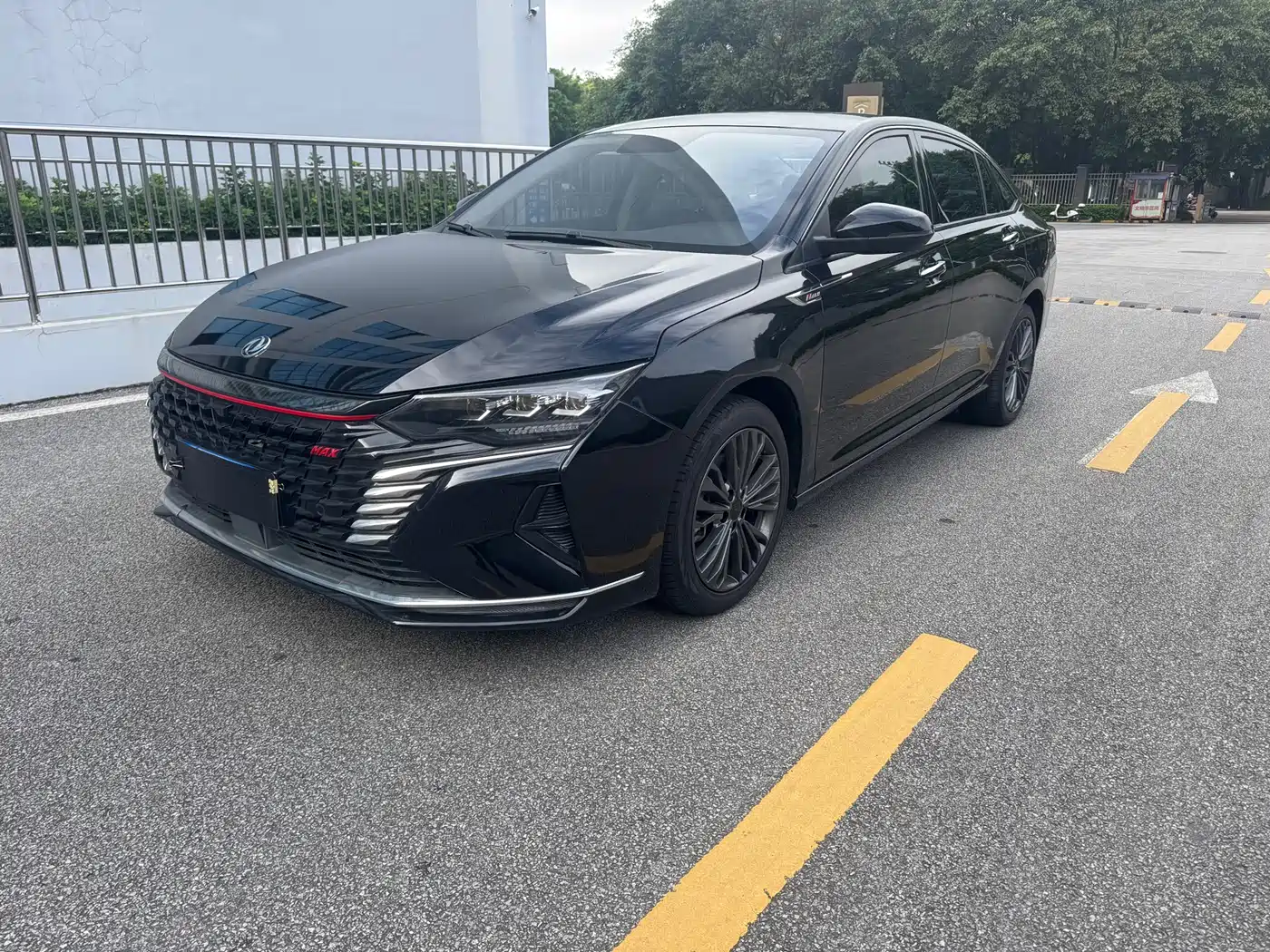 Dongfeng Aeolus Yixuan MAX 2021 2021 1.5T Super Cool Dad Edition