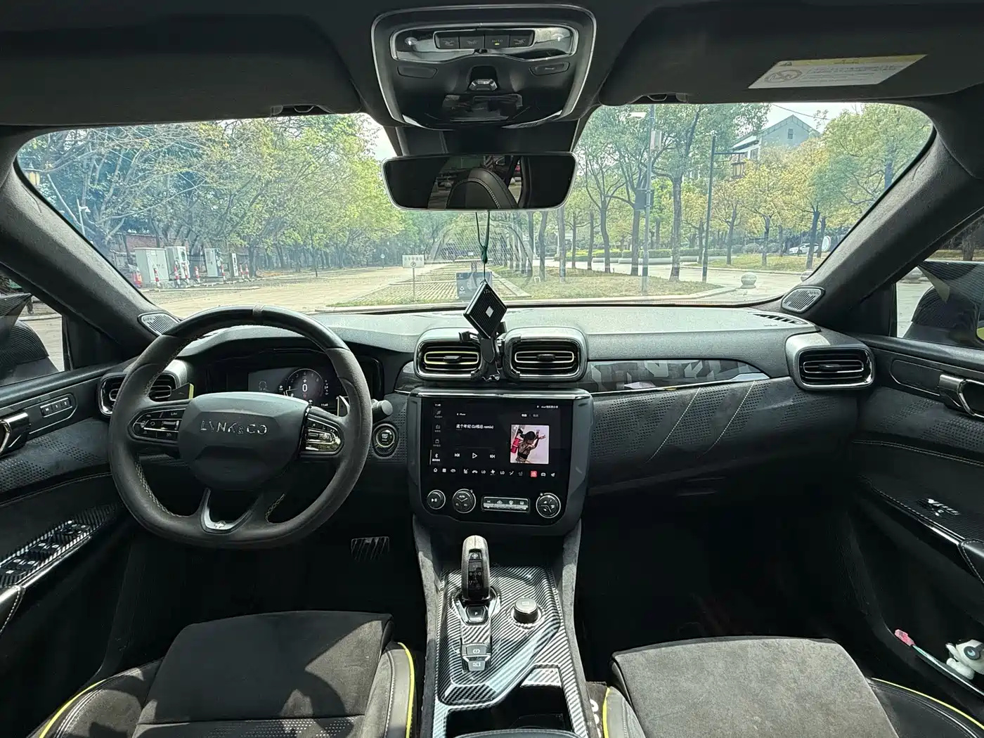 Lynk & Co 03 2021 03+ 2.0TD Auto Performance Package Edition фото 5