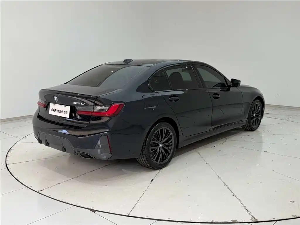 BMW 3 Series 2023 325Li M Sport Black Night Package фото 8